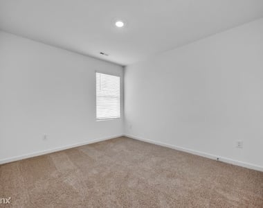 6569 Creek Cir - Photo Thumbnail 11