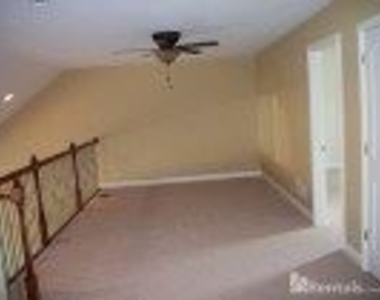 6700 Sumac Ridge Dr - Photo Thumbnail 12