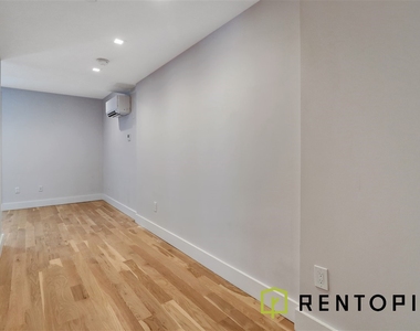 415 Manhattan Avenue - Photo Thumbnail 8