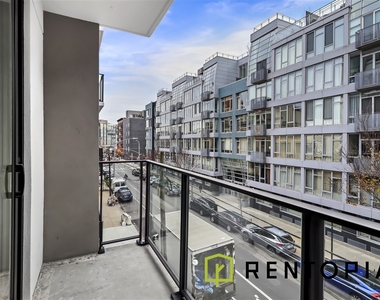 209 North 11th Street - Photo Thumbnail 7