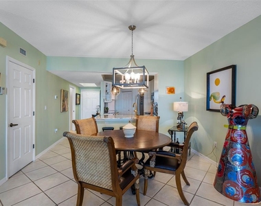 16550 Gulf Boulevard - Photo Thumbnail 12