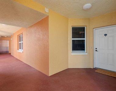 16550 Gulf Boulevard - Photo Thumbnail 3