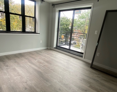 88 Bay 34th Street - Photo Thumbnail 1