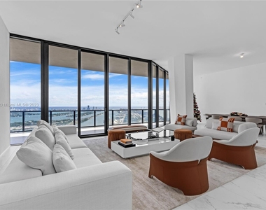 1000 Biscayne Blvd - Photo Thumbnail 1