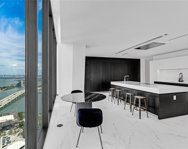 1000 Biscayne Blvd - Photo Thumbnail 22