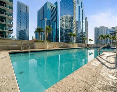 1200 Brickell Bay Dr - Photo Thumbnail 0