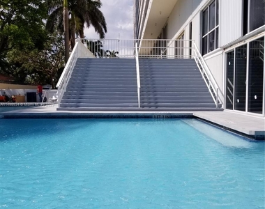 1627 Brickell Ave - Photo Thumbnail 25