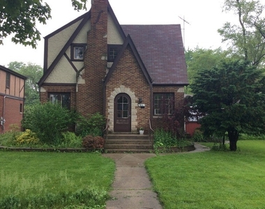 824 S Clifton Avenue - Photo Thumbnail 0