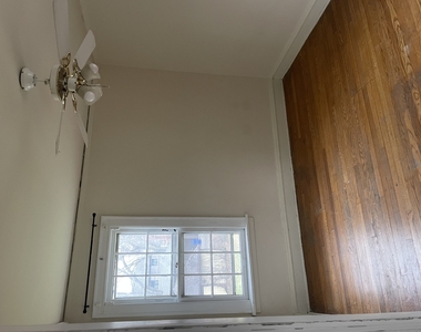 824 S Clifton Avenue - Photo Thumbnail 12