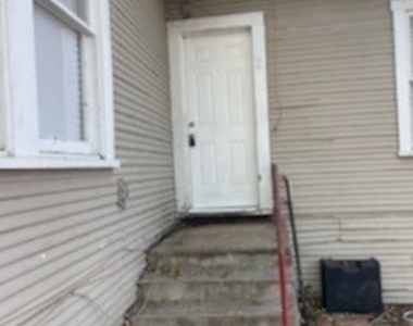 1011 Avant Ave - Photo Thumbnail 0