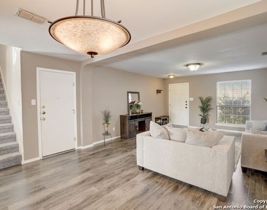 7318 Blazar Way - Photo Thumbnail 12