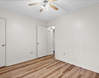 1601 Stuart Square Circle - Photo Thumbnail 22