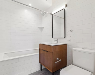 East 54th Street - Photo Thumbnail 7