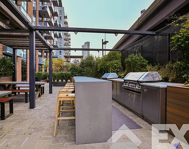 44-41 Purves Street - Photo Thumbnail 6