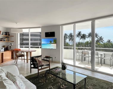 5161 Collins Ave - Photo Thumbnail 4