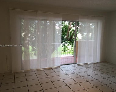 9375 Fontainebleau Blvd - Photo Thumbnail 4