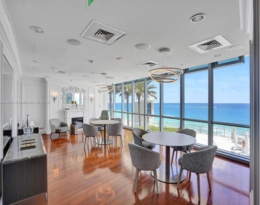 17121 Collins Ave - Photo Thumbnail 84