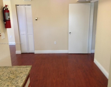 10441 Sw 155th Ct - Photo Thumbnail 7