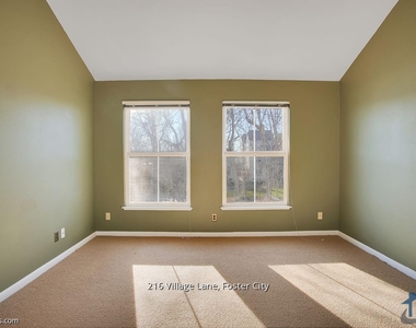 216 Village Ln - Photo Thumbnail 15