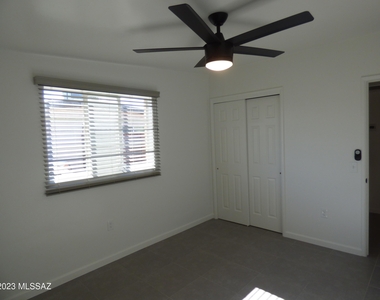 2909 N Palo Verde Avenue - Photo Thumbnail 13