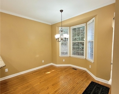 6026 Kohler Lane - Photo Thumbnail 16