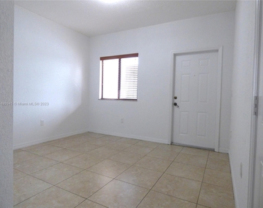 4428 Sw 163rd Ct - Photo Thumbnail 4