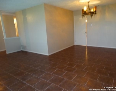 9380 Schaefer Rd - Photo Thumbnail 6