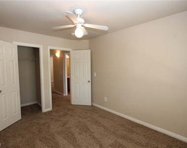 5416 Leadville Avenue - Photo Thumbnail 20