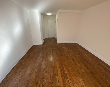 East 56th Street  - Photo Thumbnail 4