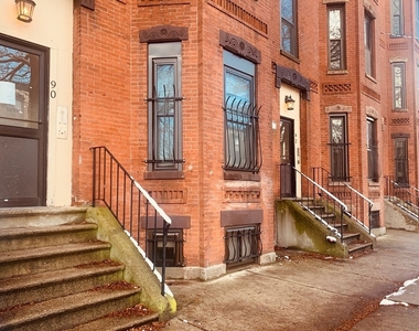 90 Hammond Street - Photo Thumbnail 5