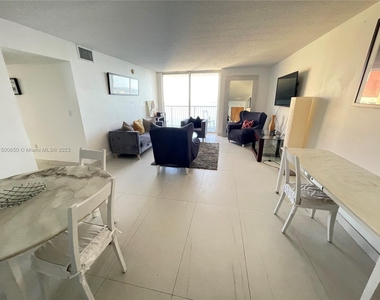 1200 Brickell Bay Dr. - Photo Thumbnail 11