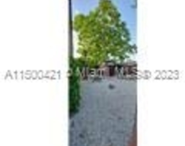 4201 Sw 60th Pl - Photo Thumbnail 44