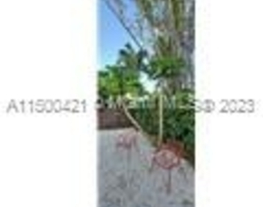 4201 Sw 60th Pl - Photo Thumbnail 42