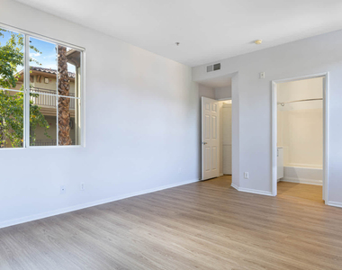 27105 Silver Oak Lane - Photo Thumbnail 58