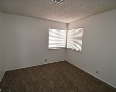 1416 Kirby Drive - Photo Thumbnail 38