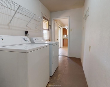 1207 Lawyer Street - Photo Thumbnail 28