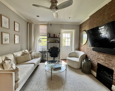 95 Perry Street - Photo Thumbnail 6