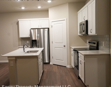 2841 Sw Plaza Ln - Photo Thumbnail 5