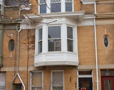 106 S Pershing Ave - Photo Thumbnail 0