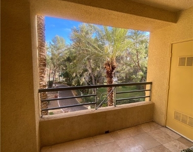 230 E Flamingo Road - Photo Thumbnail 4