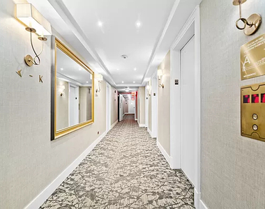 400 East 71st Street - Photo Thumbnail 1
