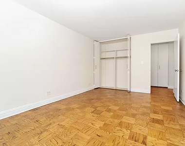 400 East 71st Street - Photo Thumbnail 5