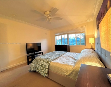 1515 E Broward Blvd - Photo Thumbnail 8