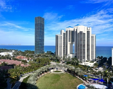 19370 Collins Ave - Photo Thumbnail 5