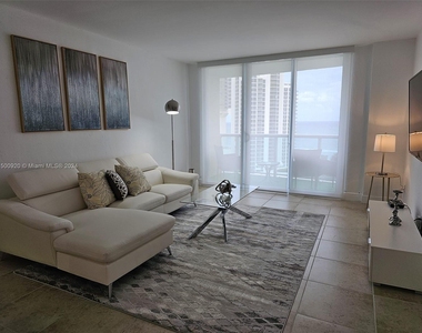 19370 Collins Ave - Photo Thumbnail 11