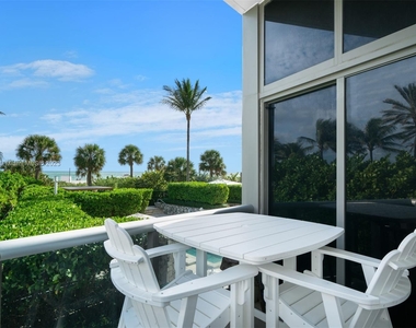 5875 Collins Ave - Photo Thumbnail 7