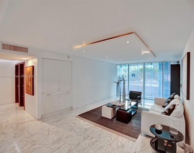 1627 Brickell Ave - Photo Thumbnail 5