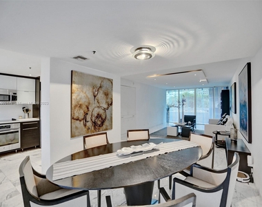 1627 Brickell Ave - Photo Thumbnail 0