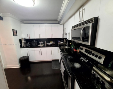 600 Ne 36 St - Photo Thumbnail 10