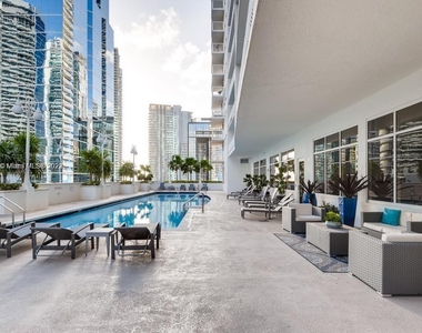 1200 Brickell Bay Dr - Photo Thumbnail 28